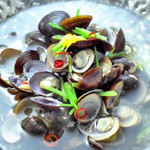 Sake-steamed clams from Lake Shinji