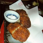 円らく 所沢荘 - 沖縄黒豚のメンチ