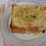 地中海市場 ティキ - Ｂランチ　イギリスパンの器入りエビグラタン1000円