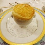 綱町三井倶楽部 - 2015森の茸のスープのパイ包み焼き