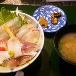 一らん - ランチの海鮮丼(201512)