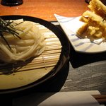 いなにわ - ごぼう天うどん（大盛り）。ごぼうのボリュームが結構あってお腹一杯になりました。