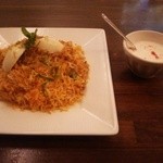 DELHI Dining - チキンビリヤニとライタ