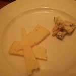 PIZZAジャルディーノ SAVOY - クーポンのチーズ盛り合わせ
