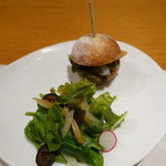 じどりや 穏座 - ササミスモークの一口バーガー