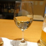じどりや 穏座 - まずは、白ワイン