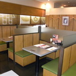 ふぐ料理 玄品 - テーブル席