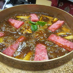 料亭 金鍋 - 【牛鍋】最初に野菜を煮た後、伊万里牛投入です♪