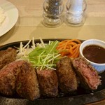 Makanaiya - 飛騨牛ハンバーグ・トリプル