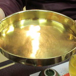 料亭 金鍋 - 純金製の金鍋を「金杯」としてお酒を頂きました♪
