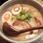 麺屋 あまのじゃく - とんこつ塩