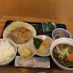 日替わり700円　御飯・お浸し・香物・玉子焼き・豚しょうが焼き・蕎麦