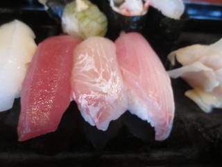 Sushi Take - メジマグロ、平目、ヒラマサ