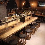 175°DENO〜担担麺〜 - 真ん中の大きなテーブルでは１２名様