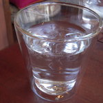 Woo Cafe - お水のグラスは２重構造