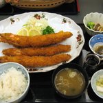 海華丸 - えびフライ定食(1370円)