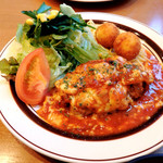 星さん家のハンバーグ - トマトとチーズの煮込み風ハンバーグ1.000円