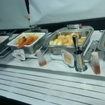 ケンタッキーフライドチキン - ケンタッキーフライドチキン　カーネルパフェビュッフェ台