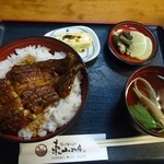 炭火焼うなぎ 東山物産 - うなぎ丼　東山物産