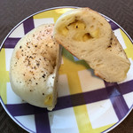 チェルシーベーグル - チーズこしょう（230円）