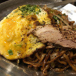 豚のらーめん 弐番手 - 焼きとんこつ