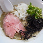 麺処 晴 - 濃厚そば（背黒白口）　７８０円