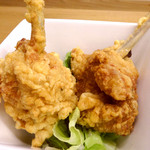 麺や 鳥の鶏次 - 骨付からあげ2個300円…やわらかくてジューシー！