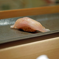 匠 進吾 - 銚子産の金目鯛の握り