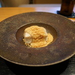 じき 宮ざわ - 名物焼きゴマ豆腐「中が熱いのでお気をつけ下さい」が決まり文句