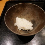 じき 宮ざわ - ２膳目のシットリ、シャキっとしたピカピカご飯