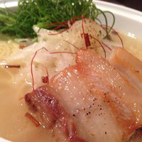 イベリコ・バル 門仲 - イベリコバル(都内江東区門前仲町)イベリコラーメン塩(サービスライス)900円