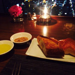 レストラン＆バー｢SKY J｣ - 2015年12月 ホテルメイドパン オリーブオイルとデュカ