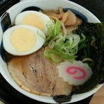 ドンブリー - 正油ラーメン 結構小さめ