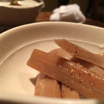 夕月 - お通し 蓮根きんぴら