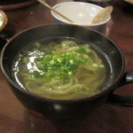 ざくろ - 〆のおそば（中華麺）