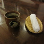 ざくろ - ほうじ茶＆新しいおしぼり