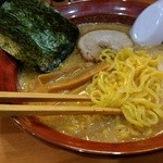 北海道ラーメン たつみ屋 - 濃厚味噌ラーメン