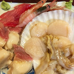 幸喜寿し - 27.12.26
      刺身で一杯です。