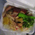 長旺燒鵝燒味飯店 - スチロールケースでもおいしそうな、焼鵝切鷄飯