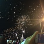 Won Kee Seafood Restaurant - 花火を見ながらのスタートの後それぞれの目標を持って全員でフルマラソンへ挑戦。
      