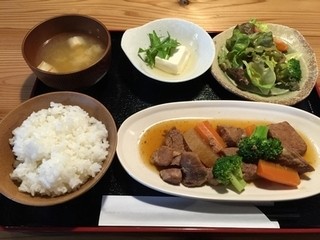 Nagomiya - 再訪：豚角煮定食（950円）