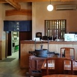 慈久庵 - 店内の様子です、雰囲気も一緒に楽しめますね