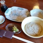 「慈久庵コース」、
          最初に「こんにゃく」「そばがき」♪