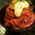 レッド ロック 高田馬場店 - ローストビーフ丼(大)