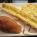 丸亀製麺 - 定番のいなり、ちくわ天、いも天