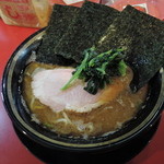 【ラーメン】６５０円
          味・麺・油・ネギ量：普通