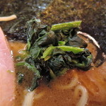 スープ自体に高い抑揚がある上に、トッピングの援護射撃も極めて効果的