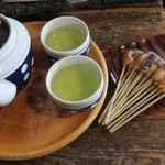 一和 一文字屋 和輔 - あぶり餅（1人前500円）