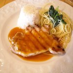 からほり亭 - 休日Aランチ　麦豚肉のグリル、パン