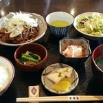 Shunsaishokudoumammaya - 本日の日替　牛すじとごぼうの韓国風炒め煮 (750円 税込)